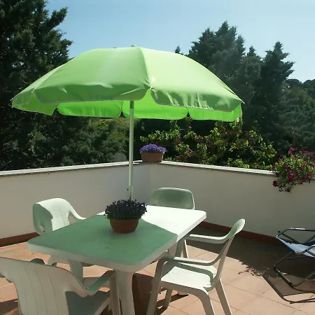 Gli Alberi Appartement