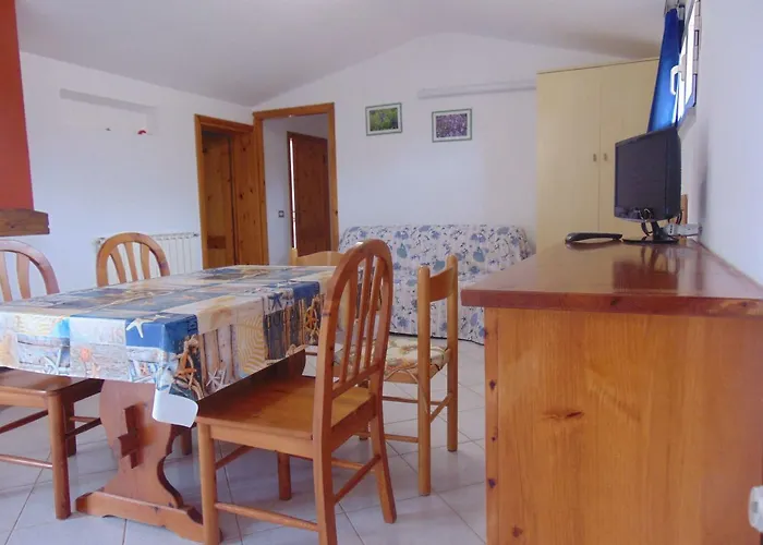 Gli Alberi * Capoliveri (Isola d'Elba)